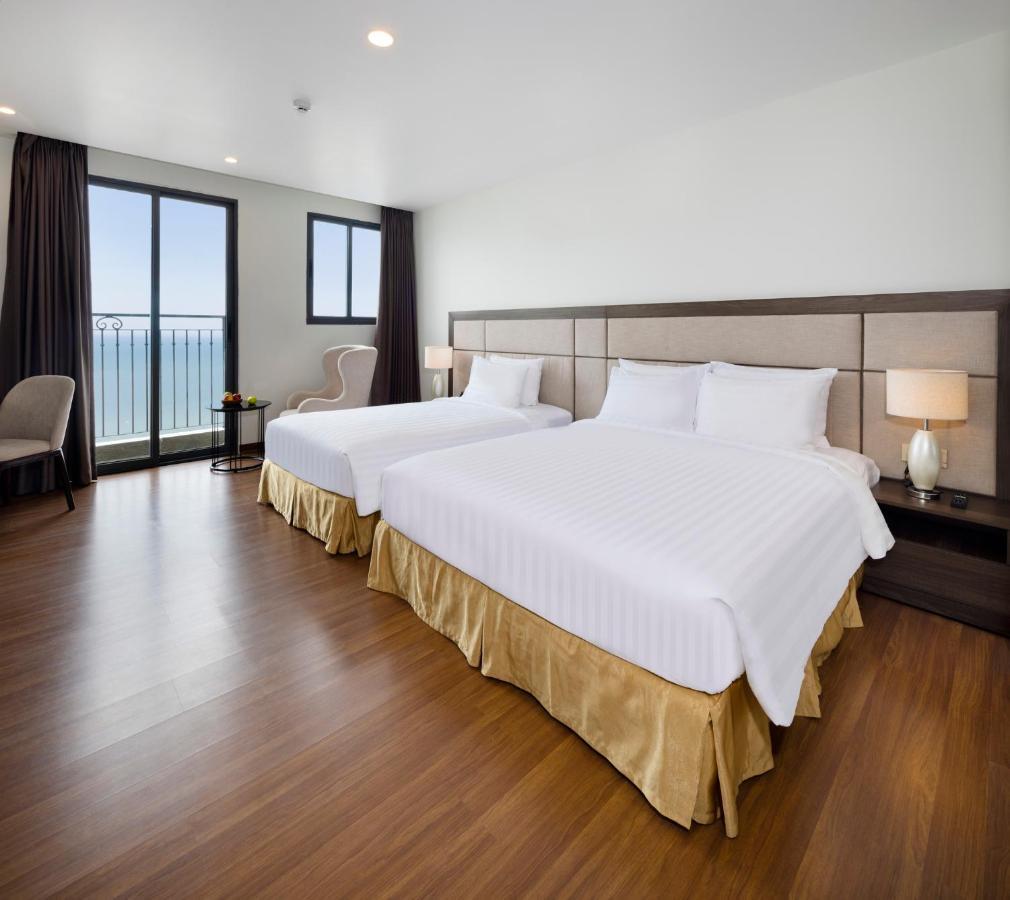 Aston Nha Trang City Hotel Esterno foto