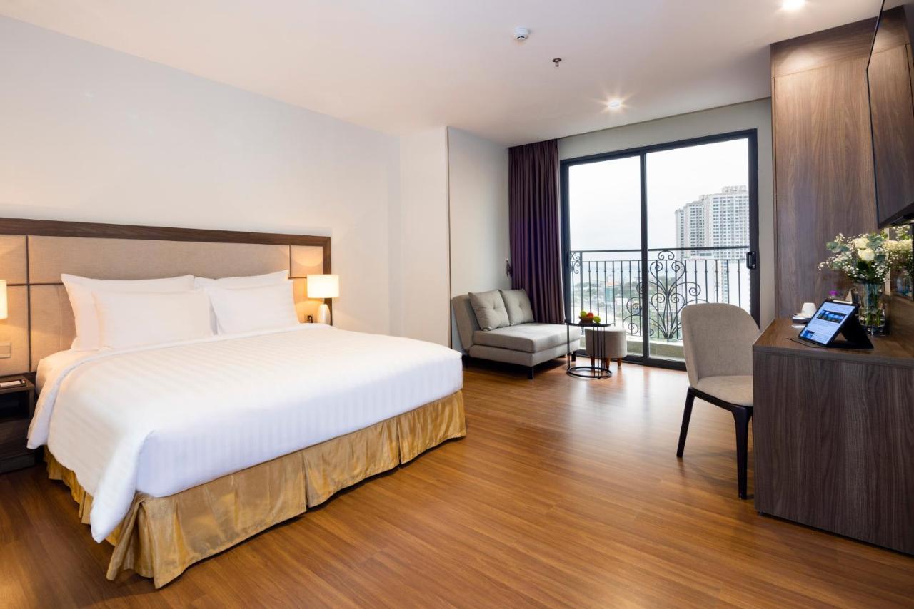 Aston Nha Trang City Hotel Esterno foto