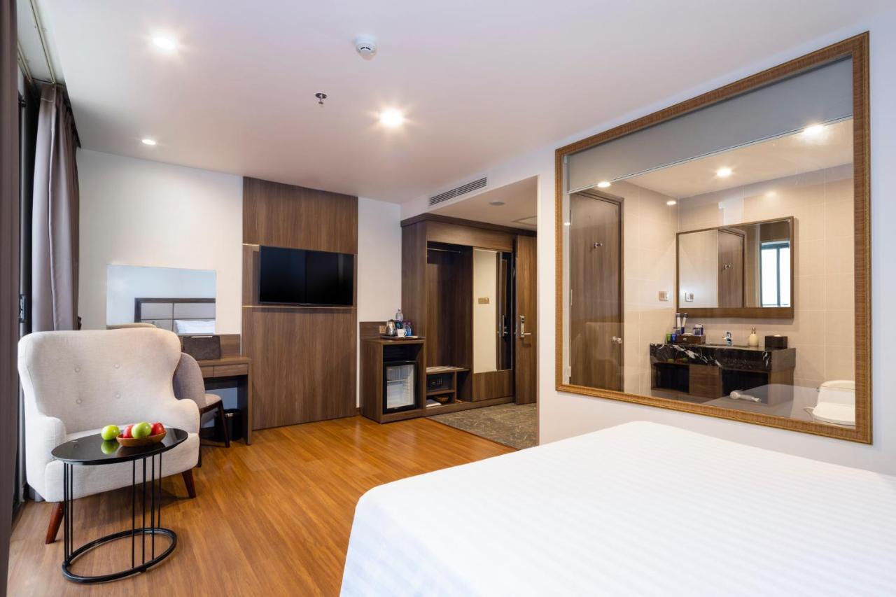 Aston Nha Trang City Hotel Esterno foto