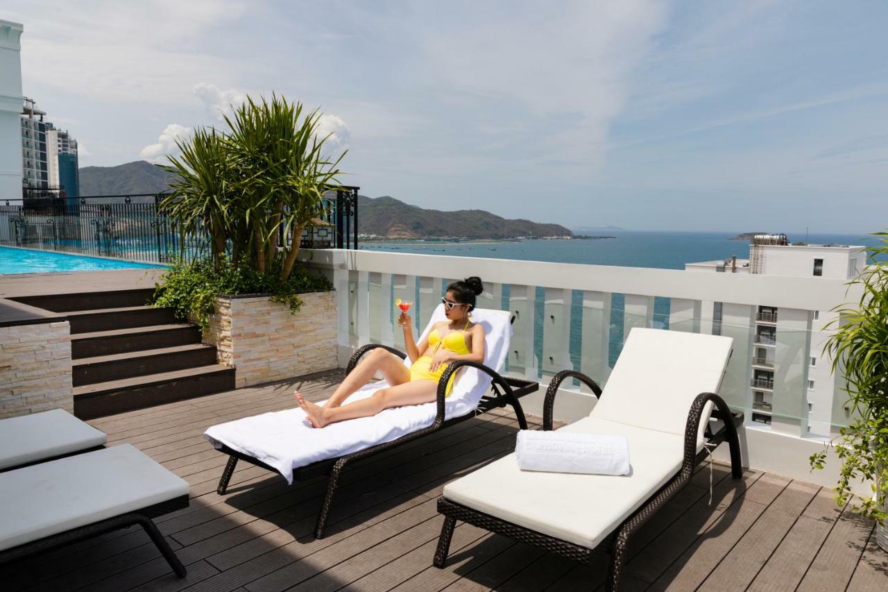 Aston Nha Trang City Hotel Esterno foto